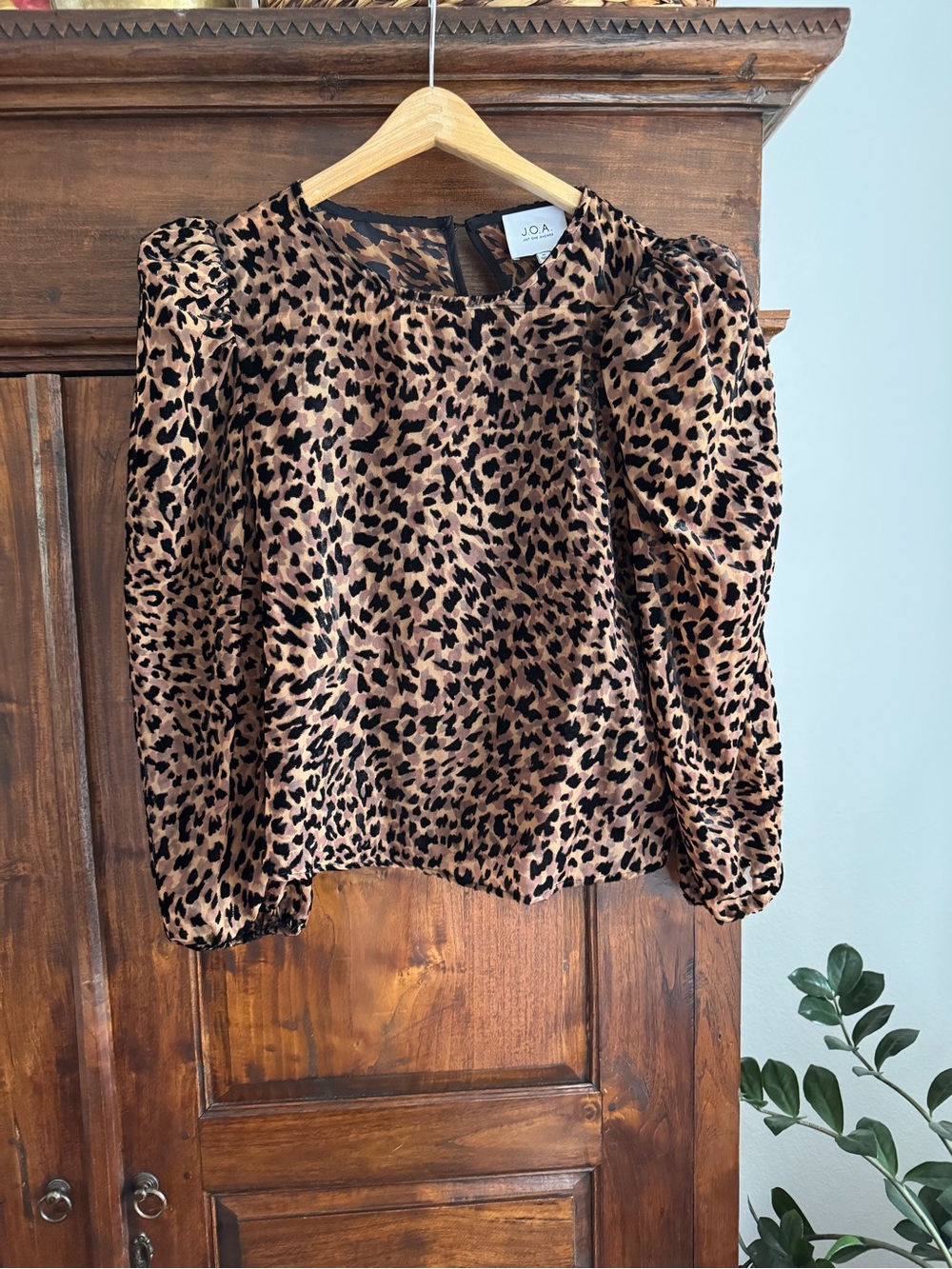 JOA Velvet Burnout Blouse Sheer Animal Print Puff Sleeves Size M